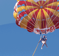 Parasailing at Mill Point - Lismore Accommodation
