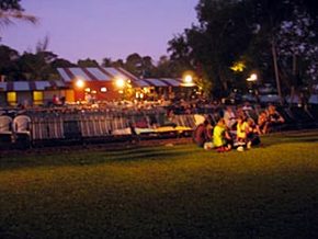 Deckchair Cinema - Lismore Accommodation 3