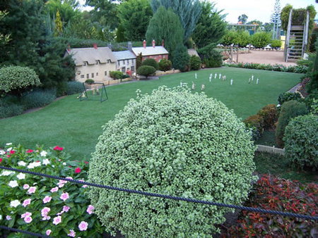 Abingdon Miniature Village - Lismore Accommodation 1
