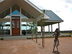 ArtWine Cellar Door - Lismore Accommodation 0