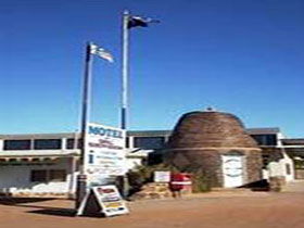 Andamooka Dukes Bottlehouse Museum - Lismore Accommodation 0