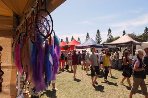 Burleigh Heads Markets - Lismore Accommodation 2