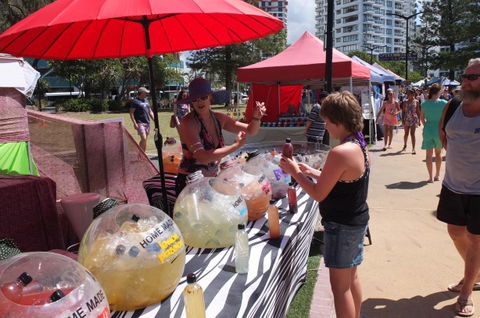 Burleigh Heads Markets - Lismore Accommodation 4