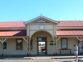 Maryborough Railway Station - Lismore Accommodation 0