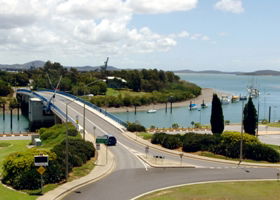 Gladstone Marina - Lismore Accommodation 0