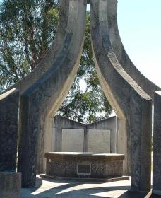 Inverell And District Bicentennial Memorial - Lismore Accommodation 0