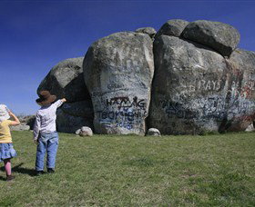 Thunderbolts Rock - Lismore Accommodation 0