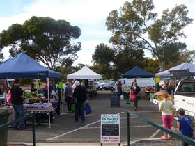 Riverland Farmers Market - Lismore Accommodation 2
