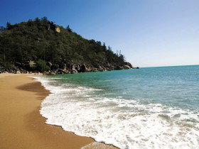 Horseshoe Bay - Lismore Accommodation 0