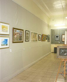 Outback Arts Gallery - Lismore Accommodation 0