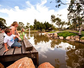 Savannah Visitor Plaza, Taronga Western Plains Zoo Dubbo - Lismore Accommodation 7