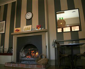 Gerry's @ The Commercial Hotel - Lismore Accommodation 2