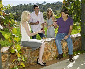 Mount Majura Vineyard - Lismore Accommodation 3