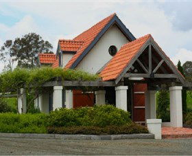 Travertine Wines - Lismore Accommodation 0