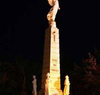 Cenotaph and Memorial Gates - Lismore Accommodation