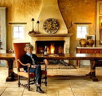 Sally Beresford Antiques/French Farmhouse Tables - Lismore Accommodation