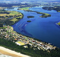 Manning Point Beach - Lismore Accommodation