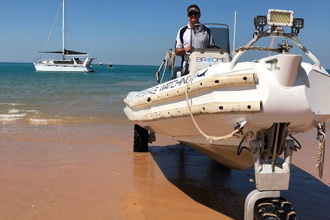 Snubfin Dolphin Eco Cruise From Broome - Lismore Accommodation 9