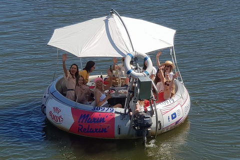 Adelaide 2-Hour BBQ Boat Hire For 10 People - Lismore Accommodation 2