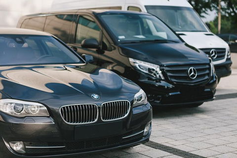Adelaide Airport To Hotel Round-Trip Private Business Transfer - Lismore Accommodation 0