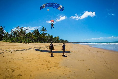 Beach Skydive From Up To 15000ft Over Mission Beach - Lismore Accommodation 0