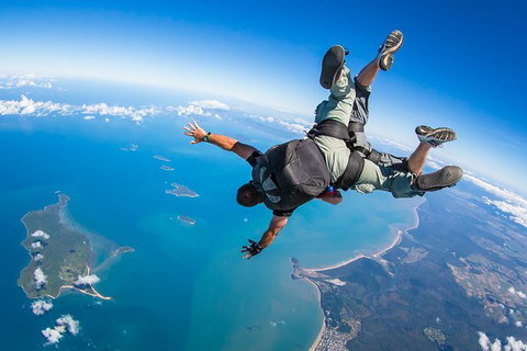 Beach Skydive From Up To 15000ft Over Mission Beach - Lismore Accommodation 1