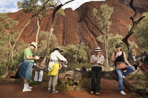 Full Uluru Base Walk At Sunrise Including Breakfast - Lismore Accommodation 9