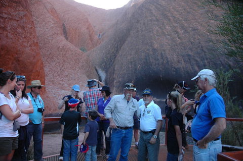 Uluru (Ayers Rock) And The Olgas Tour Including Sunset Dinner From Alice Springs - Lismore Accommodation 6