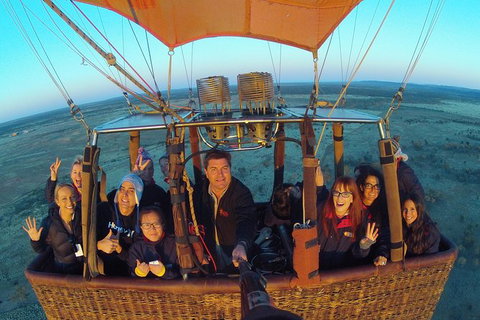 Early Morning Ballooning In Alice Springs - Lismore Accommodation 3