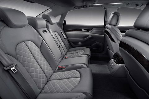 Arrival Private Transfer Sydney Airport SYD To Sydney By Business Class Car - Lismore Accommodation 1