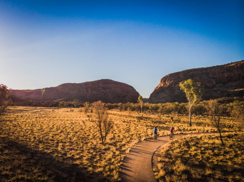 Simpsons Gap Bicycle Path - Lismore Accommodation 1