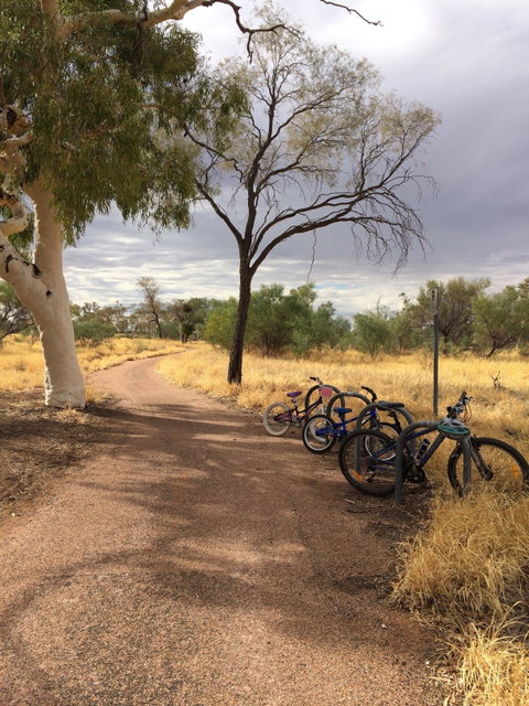Simpsons Gap Bicycle Path - Lismore Accommodation 2