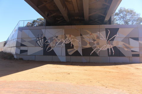 Berri Bridge Mural - Lismore Accommodation 0