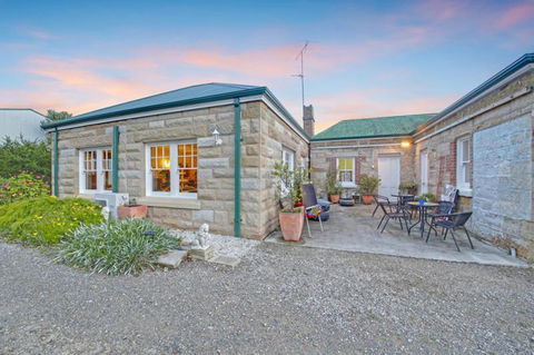 Made In Marulan - Lismore Accommodation 0