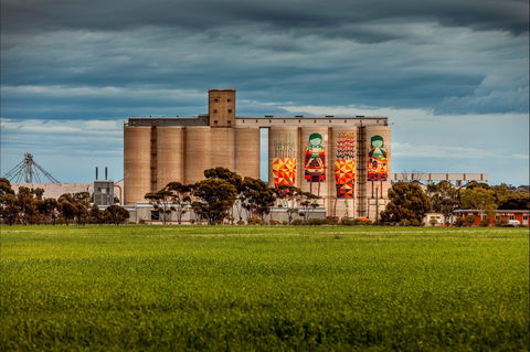 PUBLIC Silo Trail: Merredin - Lismore Accommodation 1
