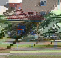 Bundaberg War Nurses Memorial and Park - Lismore Accommodation