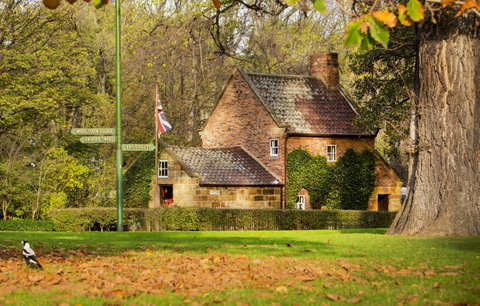 Cooks' Cottage - Lismore Accommodation 0