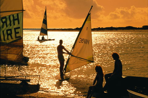 Windsurfing And Surfing - Lismore Accommodation 0