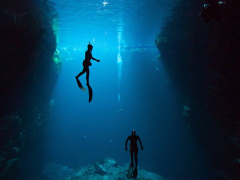 Kilsby Sinkhole - Lismore Accommodation 0