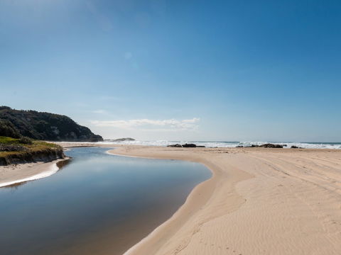Kylies Beach - Lismore Accommodation 0