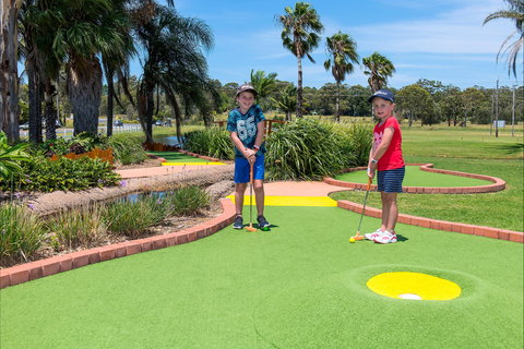 Port Macquarie Driving Range And Mini Golf - Lismore Accommodation 2