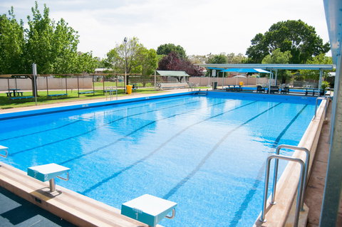 Barellan Swimming Pool - Lismore Accommodation 1