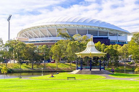 Adelaide Airport Transfers : Airport ADL To Adelaide City In Luxury Van - Lismore Accommodation 8