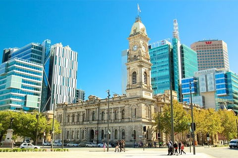 Adelaide Airport Transfers : Adelaide City To Airport ADL In Luxury Car - Lismore Accommodation 7