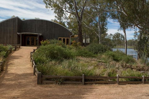Tahbilk Winery Lunch And Wine Tasting Experience With Local Wine Ambassador - Lismore Accommodation 6