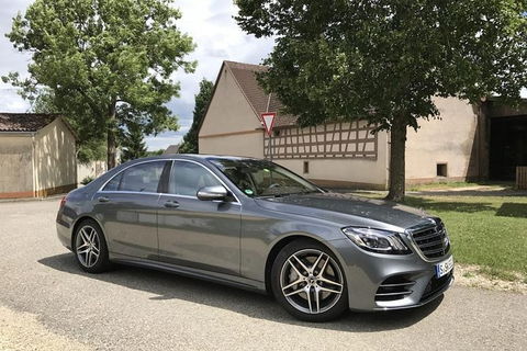 Town Car Hire Melbourne Airport To CBD - Lismore Accommodation 6