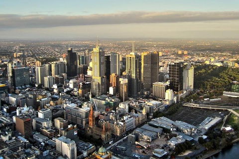 Arrival Private Transfer Melbourne Airport MEL To Melbourne City By Sedan Car - Lismore Accommodation 3