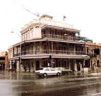 Botanic Bar - Lismore Accommodation