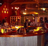 Monties Bar - Lismore Accommodation