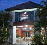 Runaway Bay Tavern - Lismore Accommodation